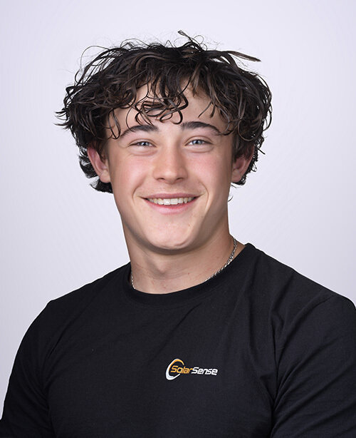 Portrait von Dean Studer, Lehrling Solarinstallateur EFZ bei ControlSense GmbH