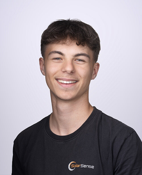 Portrait von Justin Hellmessen, Lehrling Solarinstallateur EFZ bei ControlSense GmbH